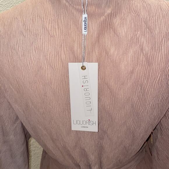 Liquorish Maxi Crinkled Wrap Dress Beige NWT Sz 8 Polyester Short Sleeve - Picture 5 of 12